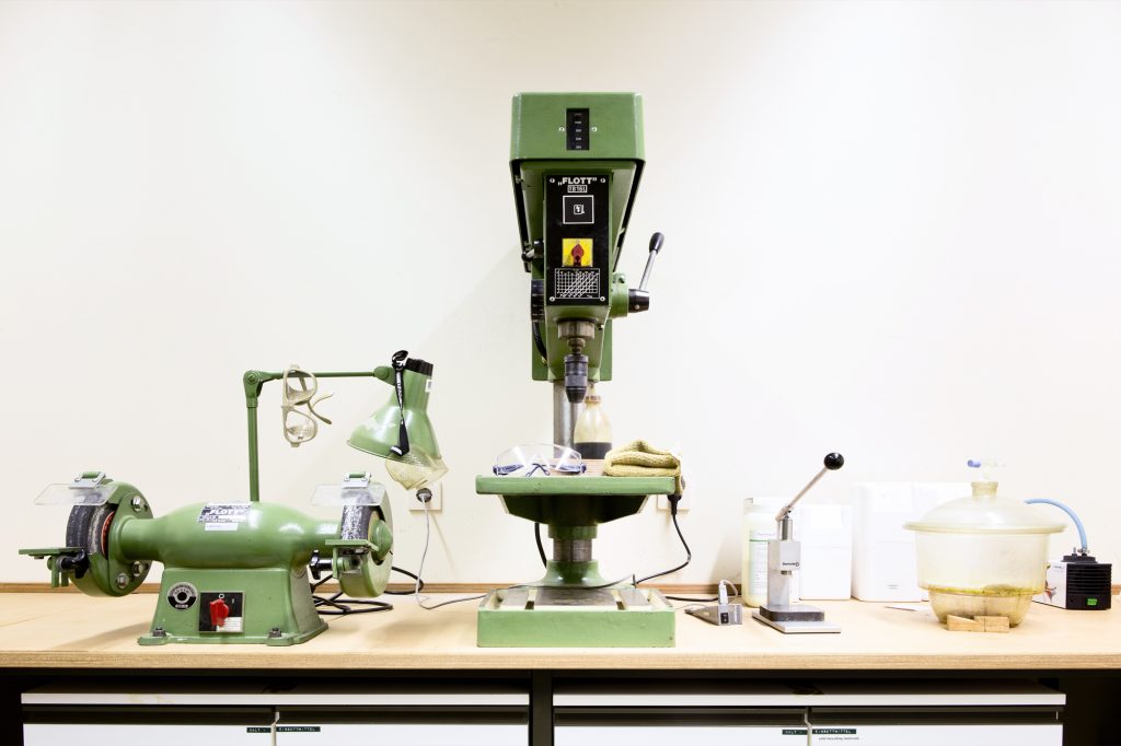 Werkstatt im Ausbildungsbereich Metallographie Lette Verein Berlin